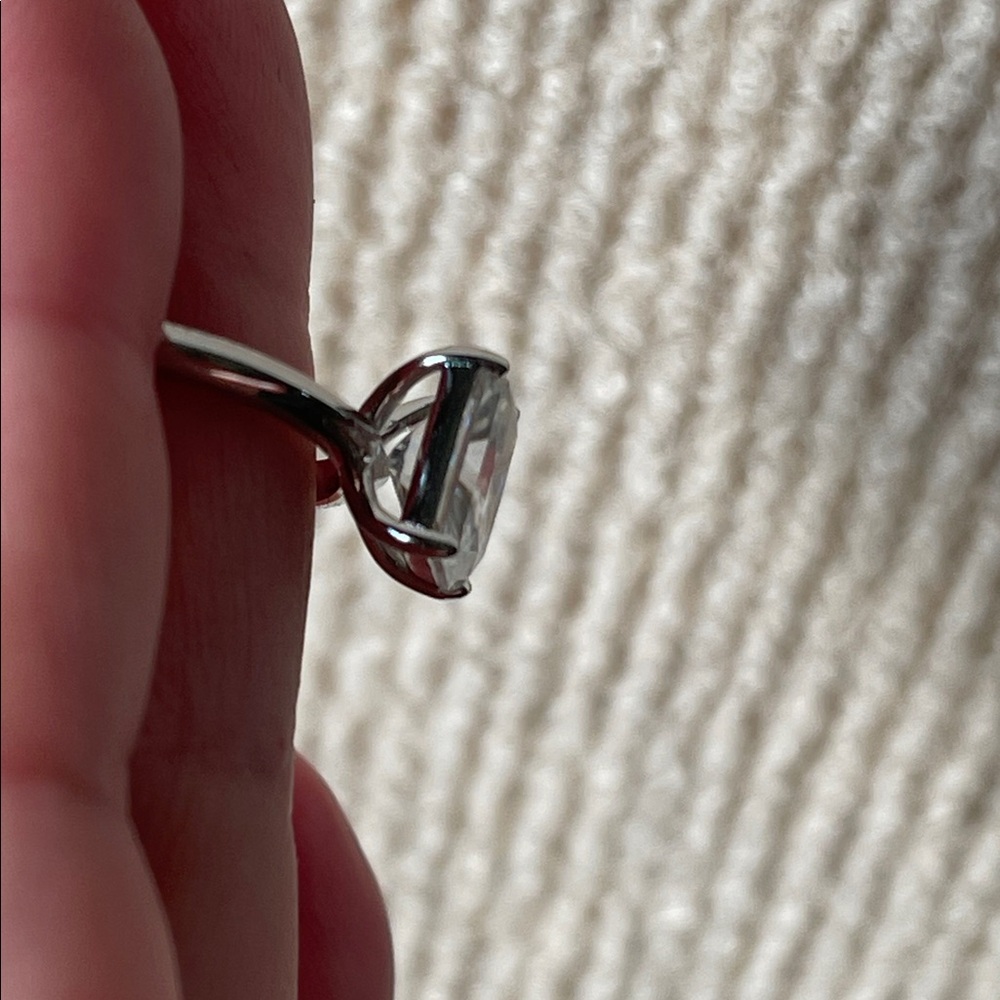 Radiant Cut 3ct Moissanite Ring in 925 Sterling Silver Size 5 GRA Certificate - Picture 4 of 10